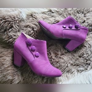 But Another Innocent Tale Sz 6 Purple Fuschia Kitten Heel Hadara Bootie. F-097